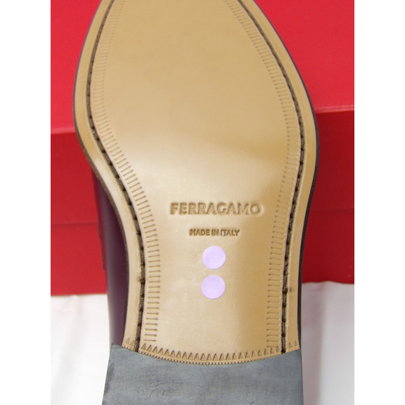 NIB FERRAGAMO BURGUNDY LEATHER DESMOND GANCINI BIT LOGO LOAFERS 12 EE ITALY